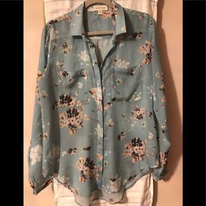 Cloth &Stone blouse size M 100% rayon, worn once,